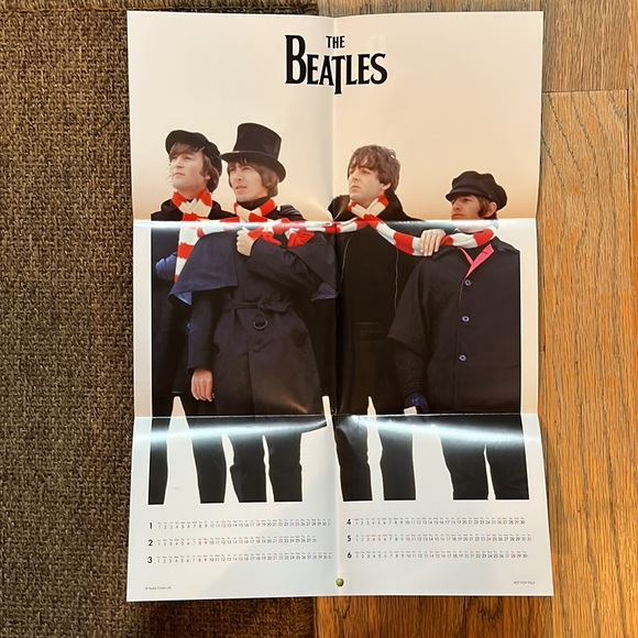 The BEATLES Dual-Size Poster Print 20" Long x 14" Wide Color & B&W Print JAPAN - Picture 4 of 11